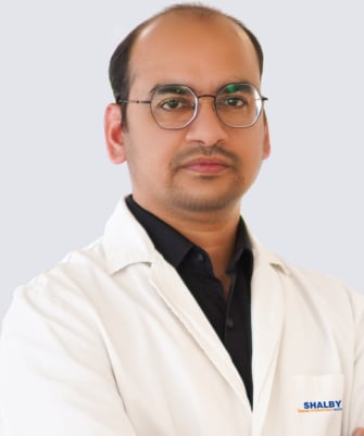 دكتور ديباك شارما