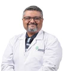 Dr. Gursev Sandlas - , : Consulta en Línea, Cita | Qonaqhealth