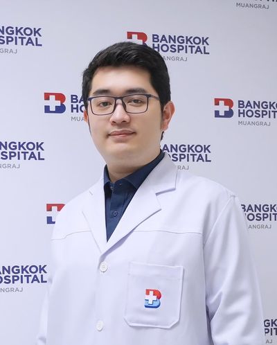 Dr Teerapat Riewthong