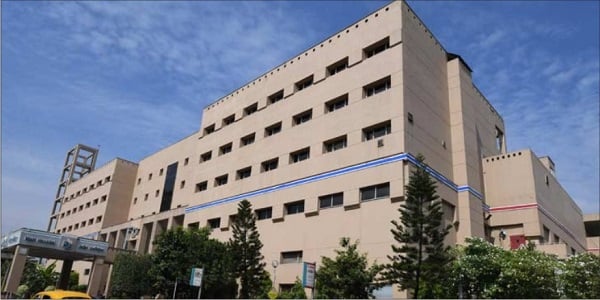 Apollo Gleneagles Hospital, Kolkata - Image 2